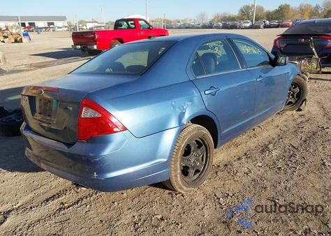 2010 Ford Fusion Se z USA, uszkodzony, nr VIN 3FAHP0HA5AR399412